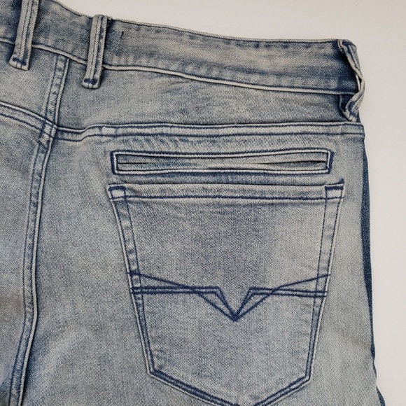 NWT GUESS Slim Fit Deconstructed Denim Shorts 32 - Picture 5 of 7